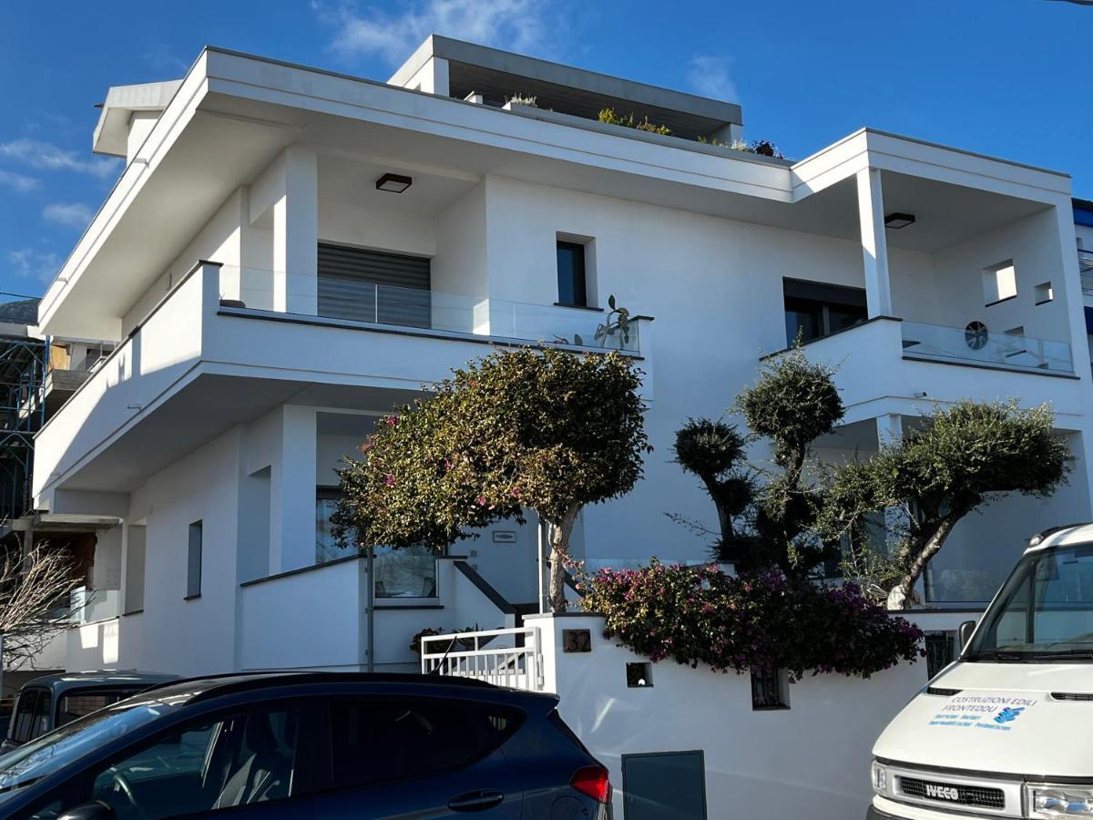 Ferienwohnung Fronte Mare Cala Gonone Exterior foto
