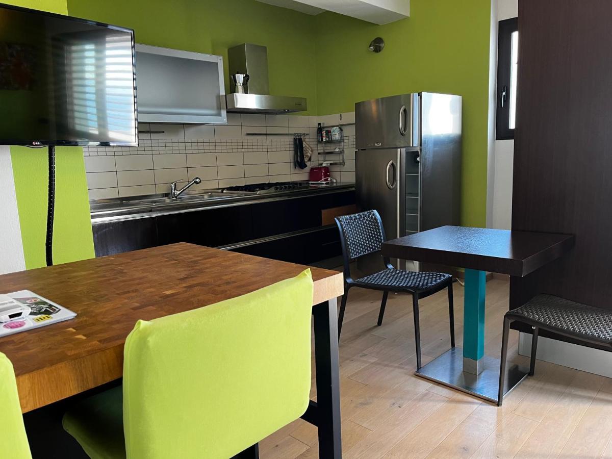 Ferienwohnung Fronte Mare Cala Gonone Exterior foto