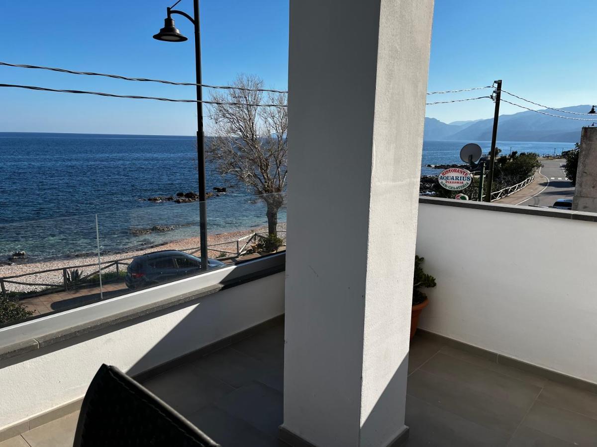 Ferienwohnung Fronte Mare Cala Gonone Exterior foto